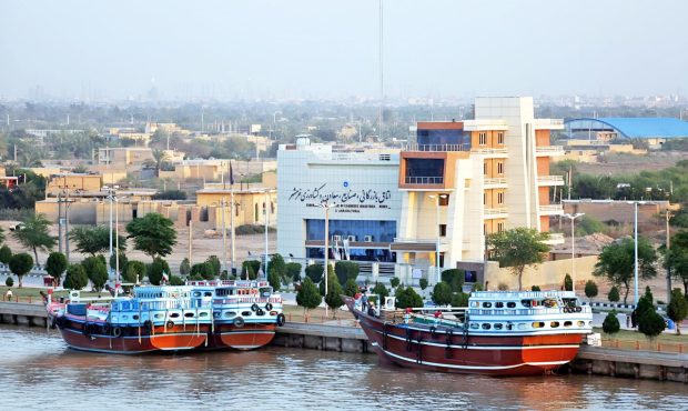 بازرگانان ایرانی بدون ریجکتی ویزا می گیرند
