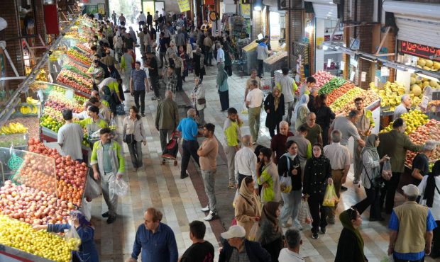 فعالیت نیمه وقت تمامی میادین و بازارهای میوه و ترهبار در روز ولادت پیامبر (ص) فعالیت نیمه وقت تمامی میادین و بازارهای میوه و ترهبار در روز ولادت پیامبر (ص)